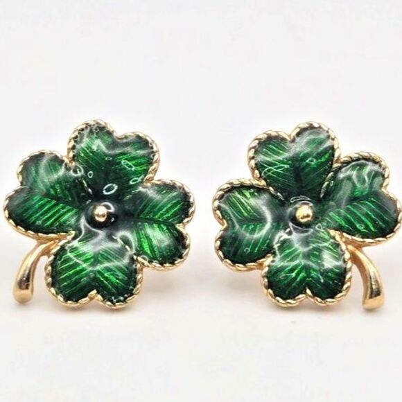 Vintage Avon Goldtone Green Enamel 4-Leaf Clover Shamrock Post Earrings - Picture 1 of 6